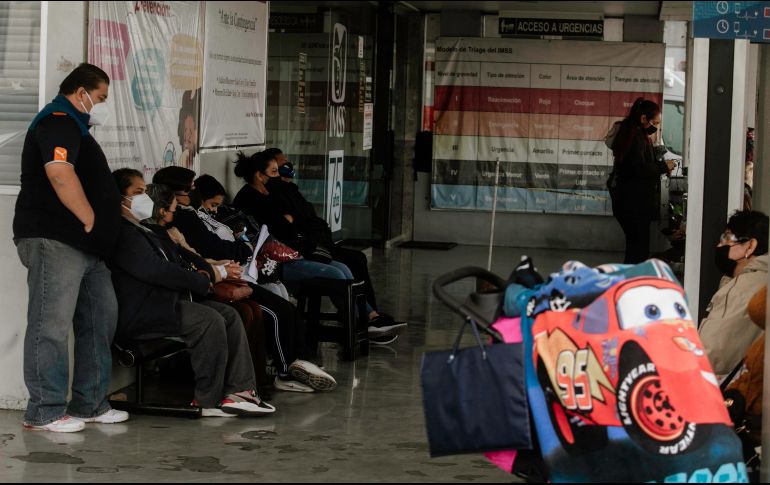 Para evitar aglomeraciones en los hospitales, así como evitar contagios de COVID-19, el IMSS implementó una plataforma en la cual, a través de Internet, se notifica a los pacientes sobre la salud. EL INFORMADOR/G. Gallo