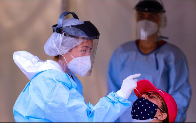 Hasta el momento, México suma cuatro millones 685 mil 767 de casos COVID, y 303 mil 301 decesos. EFE / ARCHIVO