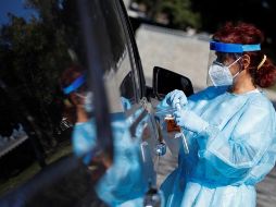 Aunque cada empresa tiene sus protocolos sanitarios, pocas permiten a sus empleados trabajar en casa. EFE/C. Brehman