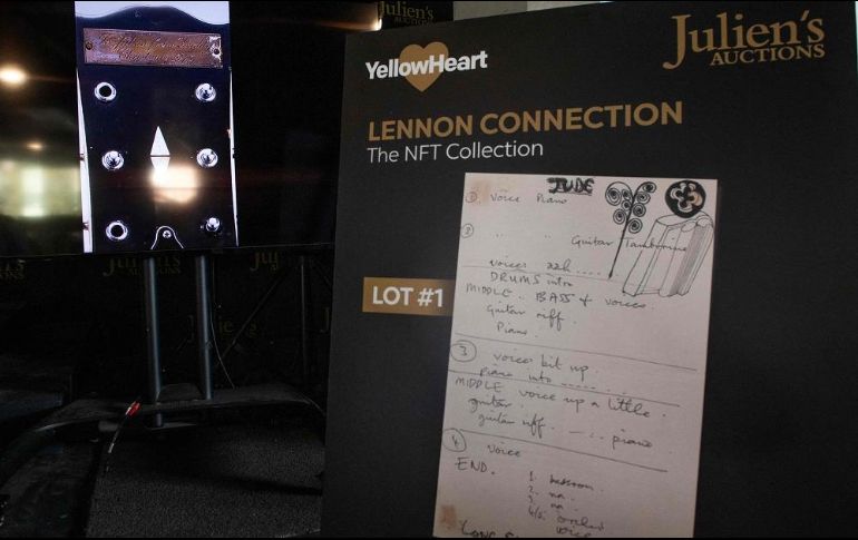 La versión NFT que muestra los apuntes es una animación donde las palabras aparecen de forma sucesiva, con comentarios de Julian. AFP/V. Macon