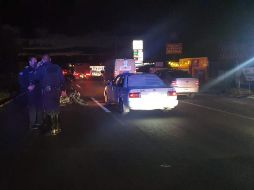 La camioneta robada fue abandonada por el sospechoso, posteriormente llegó un cómplice y comenzó otro seguimiento que terminó casi por Ciudad Judicial en Zapopan. ESPECIAL