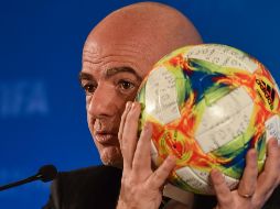 Según Infantino, los grandes clubes se oponen a un Mundial cada dos años, en lugar de celebrarlo cada cuatro como ahora, pero por ejemplo las 54 federaciones africanas apoyan el proyecto. AFP / ARCHIVO