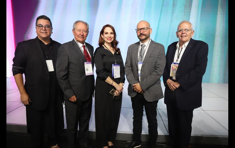Paco Granados, Jaime Barba, Elena Hurtado, Hermes Villafuerte y Fernando De La Vega. GENTE BIEN JALISCO/CLAUDIO JIMENO