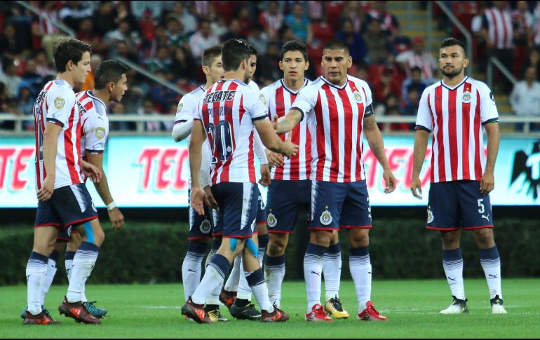 Carlos Salcido fue pieza importante parte de las negociaciones entre Chivas y el PSV al ser embajador del equipo de neerlandés en México. IMAGO7