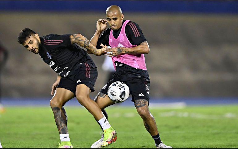 OPORTUNIDAD. Ante las bajas, Alexis Vega saldría como titular ante Jamaica. IMAGO7