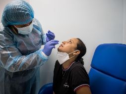 La Secretaría de Salud Jalisco informó que hoy se reportaron cuatro mil 737 casos más. EFE/M. Gutiérrez