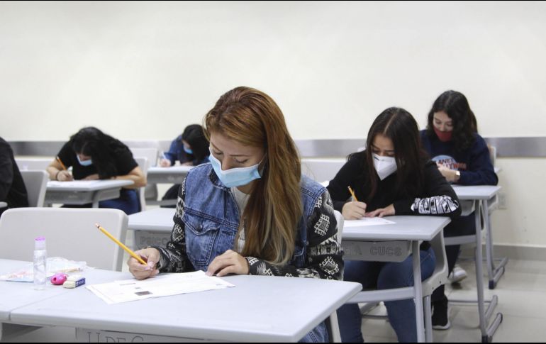 La UdeG anunció la semana pasada que el regreso a las aulas, programado para el 31 de enero, se aplazaría hasta el 8 de febrero. EL INFORMADOR/ARCHIVO