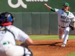 México jugó con fuego. La ofensiva desapareció y le delegó toda la responsabilidad al bullpen. EFE / F. Spotorno