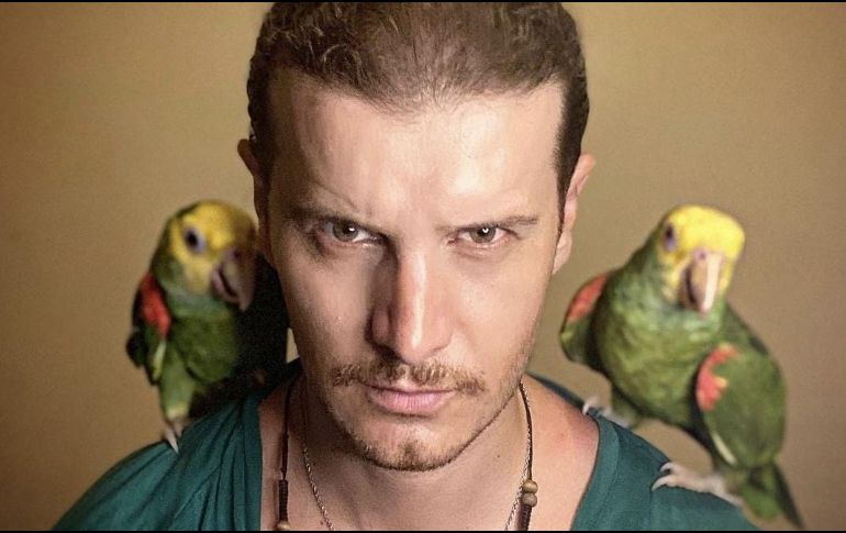 El músico Samuel Castelli es animalista, ama profundamente a los animales y en su casa muchos cohabitan con él. ESPECIAL