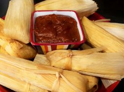 El tamal es un alimento hecho tradicionalmente a base de maíz, y va relleno de una gran variedad de ingredientes. PIXABAY