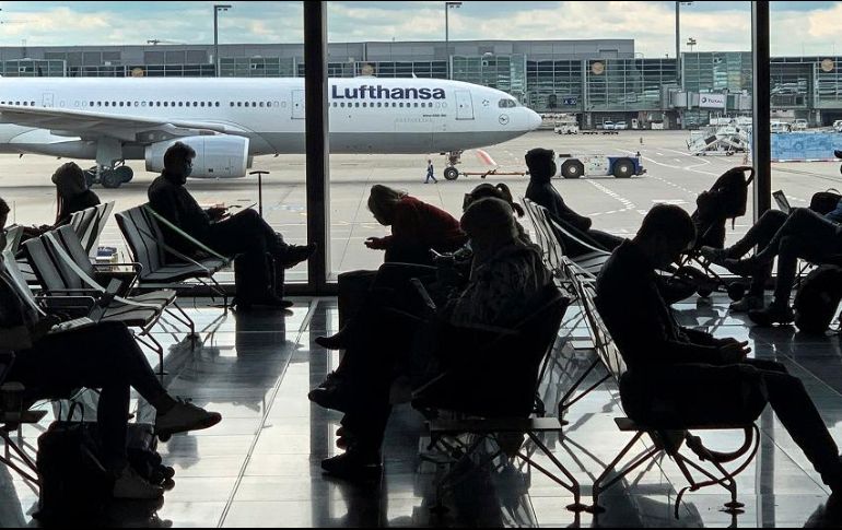 Ante el aumento de casos de COVID en México, Estados Unidos publica varias recomendaciones a sus ciudadanos. AP/ARCHIVO