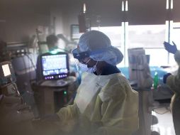 La SSJ también reportó 21 defunciones por el virus, con lo que se acumulan 18 mil 026 muertes en el Estado. AFP/S. Olson