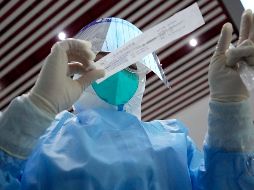 El director general de la OMS Tedros Adhanom Ghebreyesus advirtió que los países no deben subestimar a la variante ómicron.  AP/P.  Golovkin