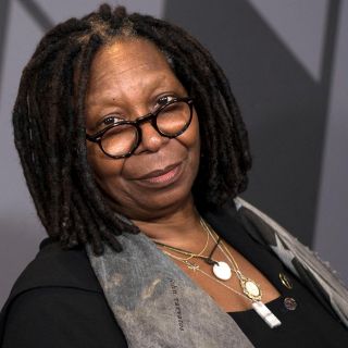 Suspenden a Whoopi Goldberg por comentarios sobre el Holocausto