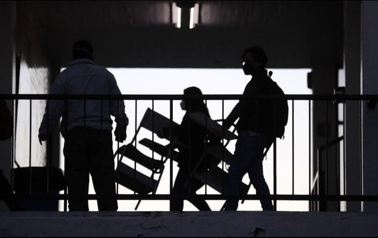 Para conocer más información sobre las Becas Benito Juárez puedes acceder a la plataforma becasbenitojuarez.net/beca-jovenes-escribiendo-el-futuro/. EFE / ARCHIVO