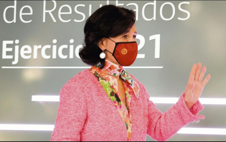 Ana Botín, CEO de la compañía, presentó el reporte de utilidades de Santander durante el 2021. EFE/Zipi