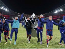Eufóricos. El equipo estadounidense se mantiene en zona de clasificación directa al Mundial. @usmnt