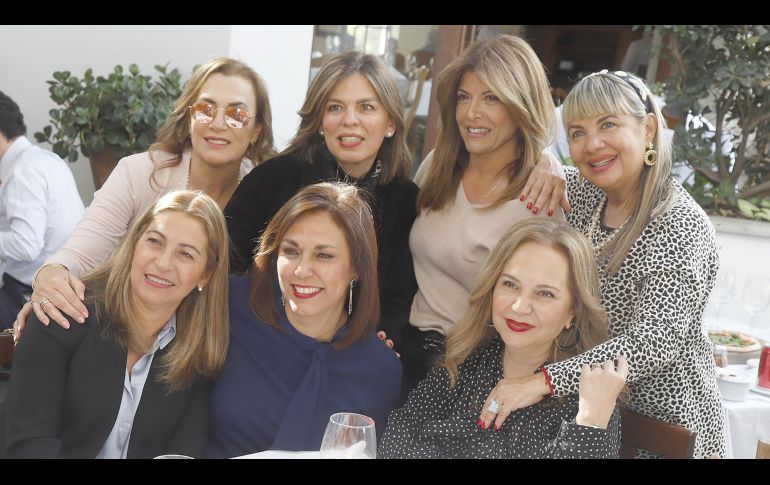 Eva Maldonado, Catalina Olea, Elena Bueno, Carmen De Hernández, Rosario Sáenz Fernández, Gaby Bracamontes y Silvia Hernández. GENTE BIEN JALISCO/ CLAUDIO JIMENO