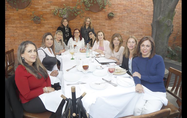 Lou Uribe, Lissa Galván, Carmen De Hernández, Catalina Olea, Rebeca Ornelas, Silvia Hernández, Ana Cecilia Sandoval, Eva Maldonado, Elena Bueno, Rosario Sáenz Fernández y Gaby Bracamontes. GENTE BIEN JALISCO/ CLAUDIO JIMENO