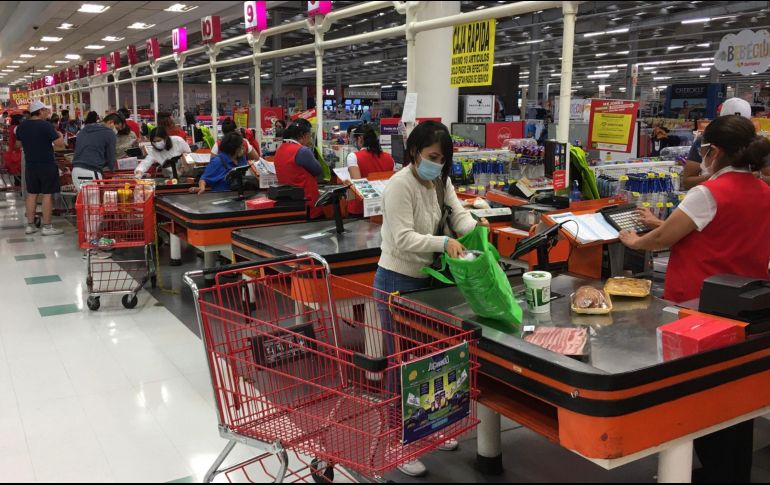 De octubre a noviembre de 2021 el consumo en bienes de origen importado creció 1.2%, constituyéndose en el segmento más dinámico de la demanda. NOTIMEX/Archivo