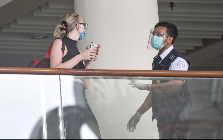 España reinstauró a fines de diciembre la mascarilla en espacios abiertos como una de las restricciones para luchar contra la sexta ola de la pandemia de COVID-19. XINHUA/Bisinglasi