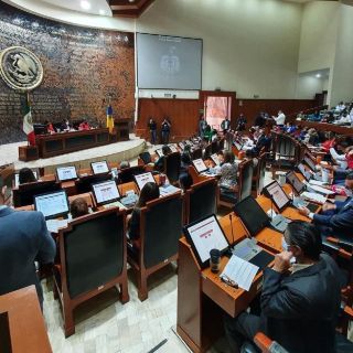 Gobierno de Jalisco ha contratado siete créditos millonarios