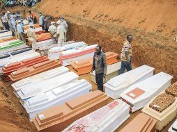Los agresores incendiaron un campamento de desplazados; hubo decenas de muertos. AFP/J. Jotham
