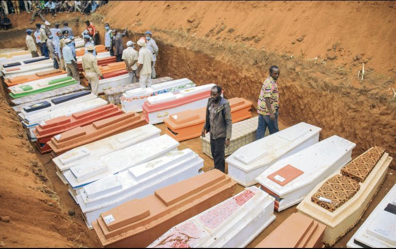Los agresores incendiaron un campamento de desplazados; hubo decenas de muertos. AFP/J. Jotham