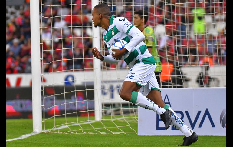BIENVENIDO. El colombiano Harold Preciado marcó en su debut en la Liga MX. IMAGO7