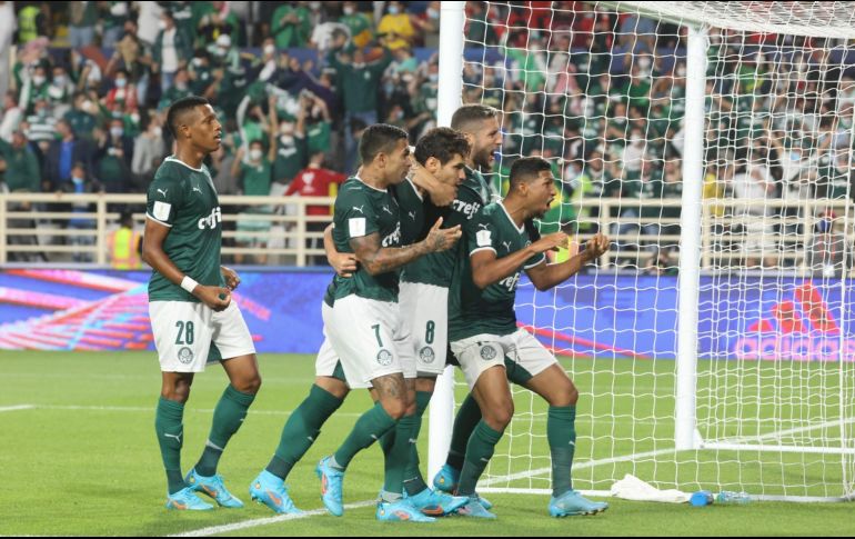 El Palmeiras de Brasil avanzó a la final del Mundial hoy en el estadio Al Nahyan de Abu Dabi. AFP / K. Sahib