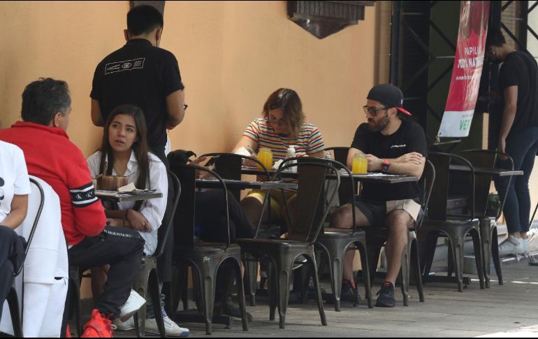 Aseguran que en casi dos años de pandemia, los restauranteros siguen enfrentando problemáticas como retrasos en pagos de renta. SUN / ARCHIVO