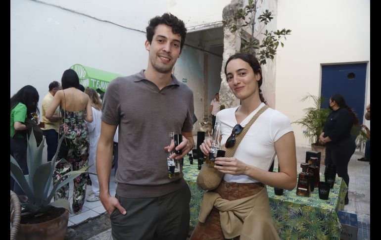 Javier Hinojosa y Carlota Pérez. GENTE BIEN JALISCO/CLAUDIO JIMENO