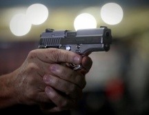 La idea es disminuir el número de armas ilegales en las calles. EFE