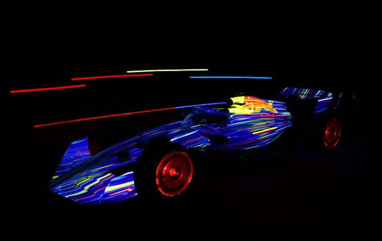 En la presentación también se dio a conocer en nuevo nombre de la escudería que será ORACLE Red Bull. AFP/ D. Istitene