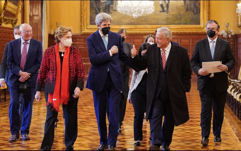 AMLO se reunió ayer con Kerry para hablar de distintos temas, como la reforma eléctrica. EFE / ARCHIVO