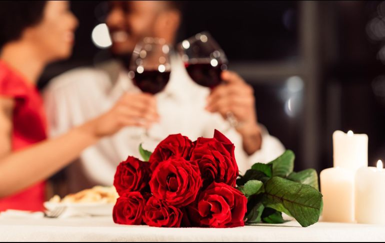 Elige la mejor opción para una cena romántica con tu pareja. ISTOCK.