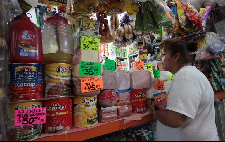 La expectativa más optimista sitúa a la inflación en 3.8%, mientras que la más pesimista en una tasa anual de 6%. EFE/S. Gutiérrez