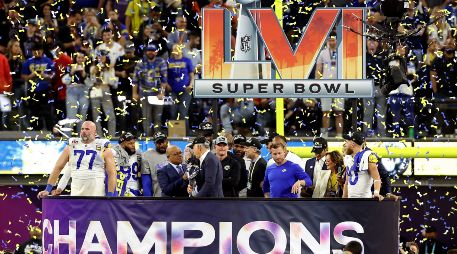 CAMPEONES. Esta noche los locales se convirtieron en héroes al interpretar el papel de su vida: el de campeones del Super Bowl. AFP/K. COX