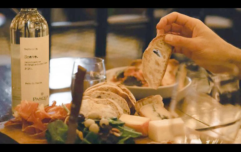 Una opción perfecta para salir de la rutina, y celebrar los sentimientos que tenemos hacia las personas más importantes en nuestras vidas en San Valentín. INSTAGRAM @ROMEAGDL