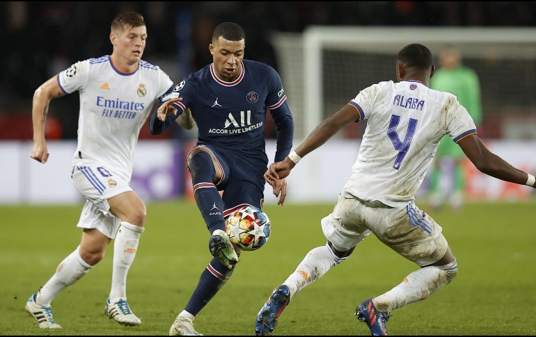 INCIERTO. Kylian Mbappé no ha renovado su contrato y no parece que vaya a hacerlo tras rechazar varias propuestas. EFE/I. Langsdon