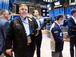 Los tres principales indicadores estuvieron en rojo durante la mayor parte de la jornada, a causa de la persistente tensión en Ucrania. EFE/ J. Lane