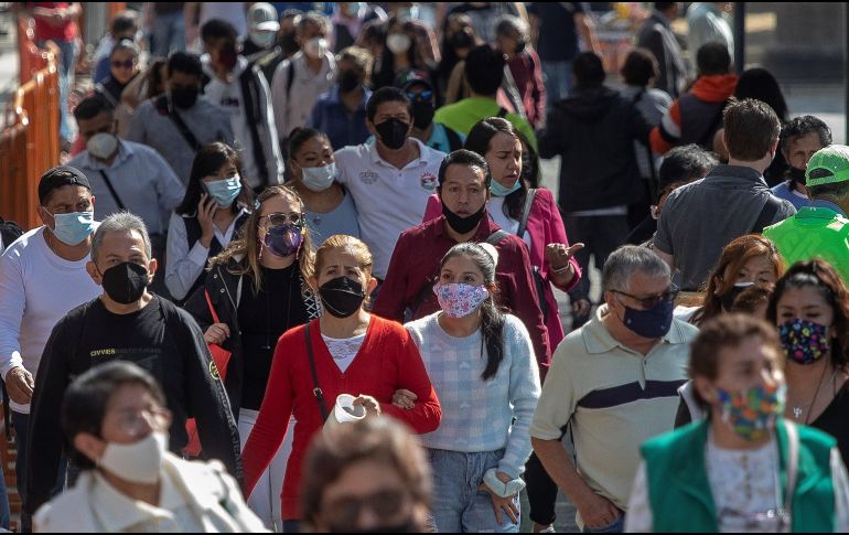 La ocupación media de camas generales en hospitales mexicanos se sitúa en un 28% y la de terapia intensiva en un 21%. EFE / I. Esquivel