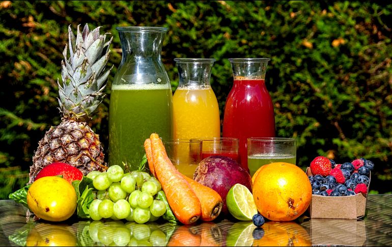 Conoce los beneficios de la piña y el perejil en tu dieta. ESPECIAL/Photo by Zlatko Đurić on Unsplash