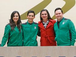 Bienvenido. A su llegada a territorio nacional, Donovan Carrillo tuvo un encuentro con Ana Gabriela Guevara, titular de la Conade. SUN