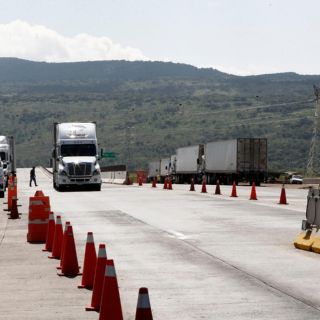 Recula Gobierno federal al tarifazo en las autopistas