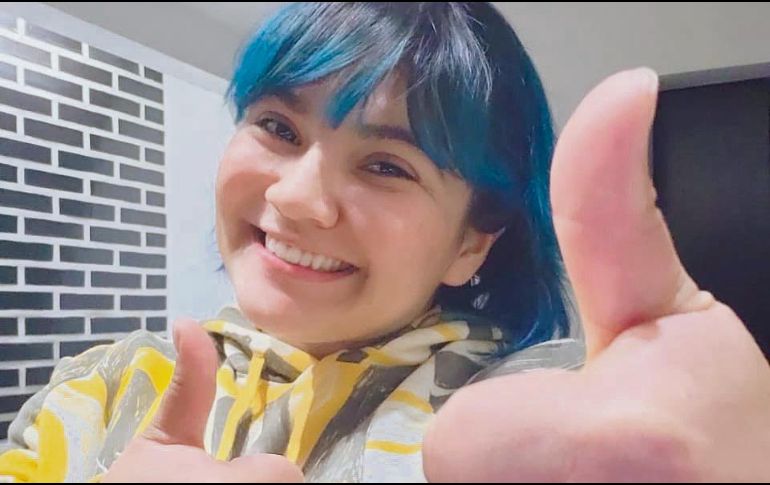 Moreno se recupera en casa tras un par de cirugías en los últimos meses. TWITTER/@alexa_moreno_mx