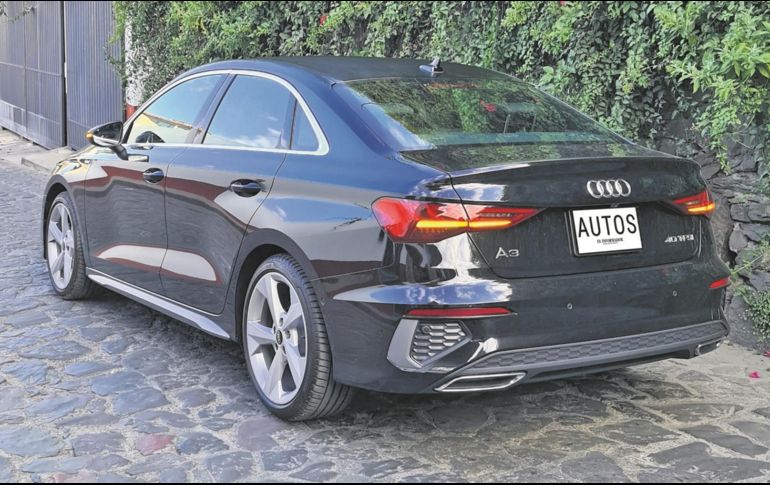 Destacan las salidas de escape y las calaveras con iluminación LED e intermitentes dinámicas. EL INFORMADO/M. Castillo