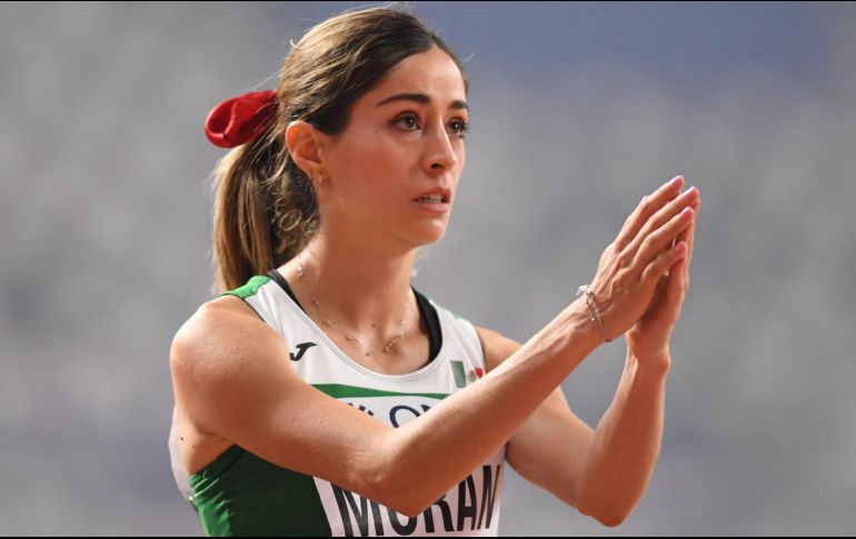 La velocista jalisciense, Paola Morán, queda entre las cinco mejores de un total de 23 corredoras que completaron el Arkansas Qualifier de Fayetteville. AFP / ARCHIVO