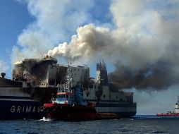 El Euroferry Olympia llevaba más de 290 pasajeros y tripulantes a bordo cuando comenzó a arder el viernes. EFE