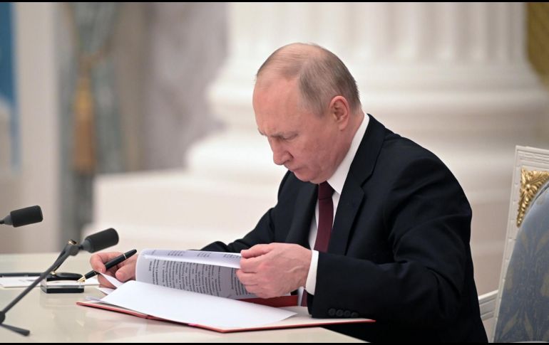 El reconocimiento que hace Rusia “rompe” con los acuerdos de Minsk, tratado del que forma parte Rusia, junto con Alemania, Francia y Ucrania. EFE/ A. NIKOLSKYI